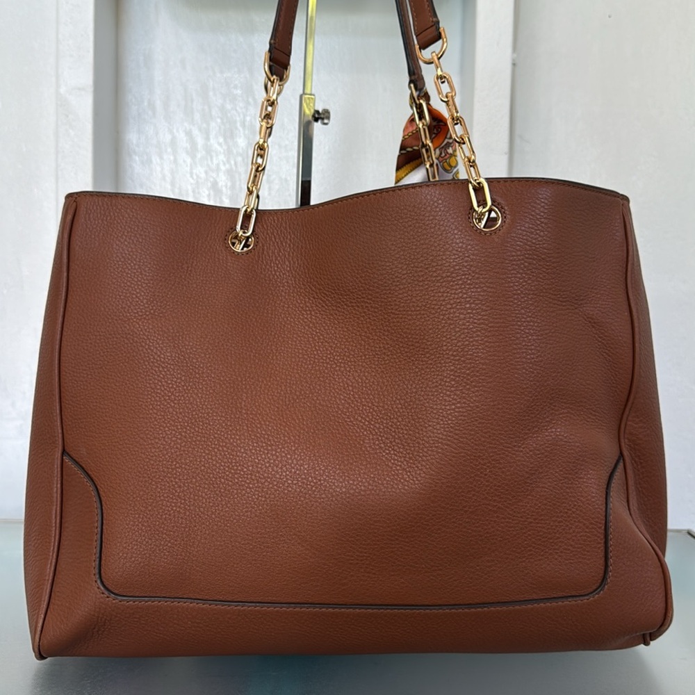 Tory Burch Bag Large Brown Leather Tote with Chain-Link Handles - Picture 8 of 17